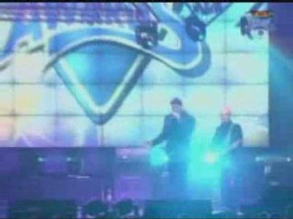 Tony Hadley, Regi Penxten & DJ Wout - Will You Take Me