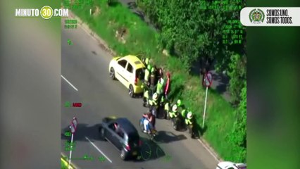Qué joyitas Se subieron a un bus a robar y se fugaron en un taxi