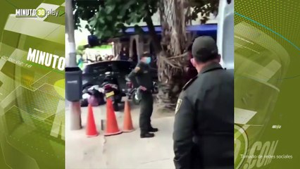 Qué pato Dizque influencer se disfrazó de Policía y puso un retén ilegal