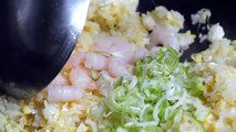 Receta de arroz frito con huevo frito - Comida callejera Coreana
