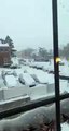 #OMG: Autobus varado en la nieve es desatascado por estudiantes