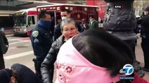 #VIDEO: Mujer mayor asiatica golpea a su atacante en calles de San Francisco