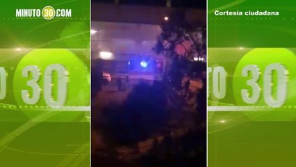 Grupo de personas protagonizó asonada en la noche del viernes en La Aurora