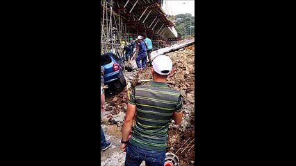 08-11-19 deslizamiento de tierra manizales