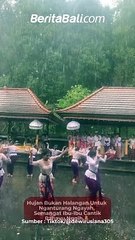 Hujan Bukan Halangan Untuk Nganturang Ngayah,  Semangat Ibu-Ibu Cantik, Rahayu Nggih