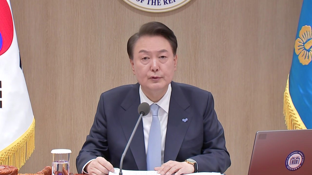 尹 "의료인들, 대화 적극 나서야...전공의 설득해달라" / YTN