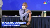 El Dr Anthony Fauci es vacuna contra el #covid19