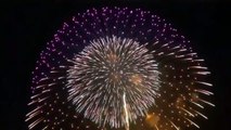Celebra Tokio la llegada del 2021 con fuegos artificiales