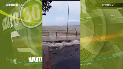 Por fuertes lluvias se desbordó embalse del Guájaro