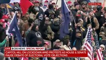 Pence escoltado desde la cámara del Senado mientras los manifestantes asaltan el Capitolio de los EE.UU.