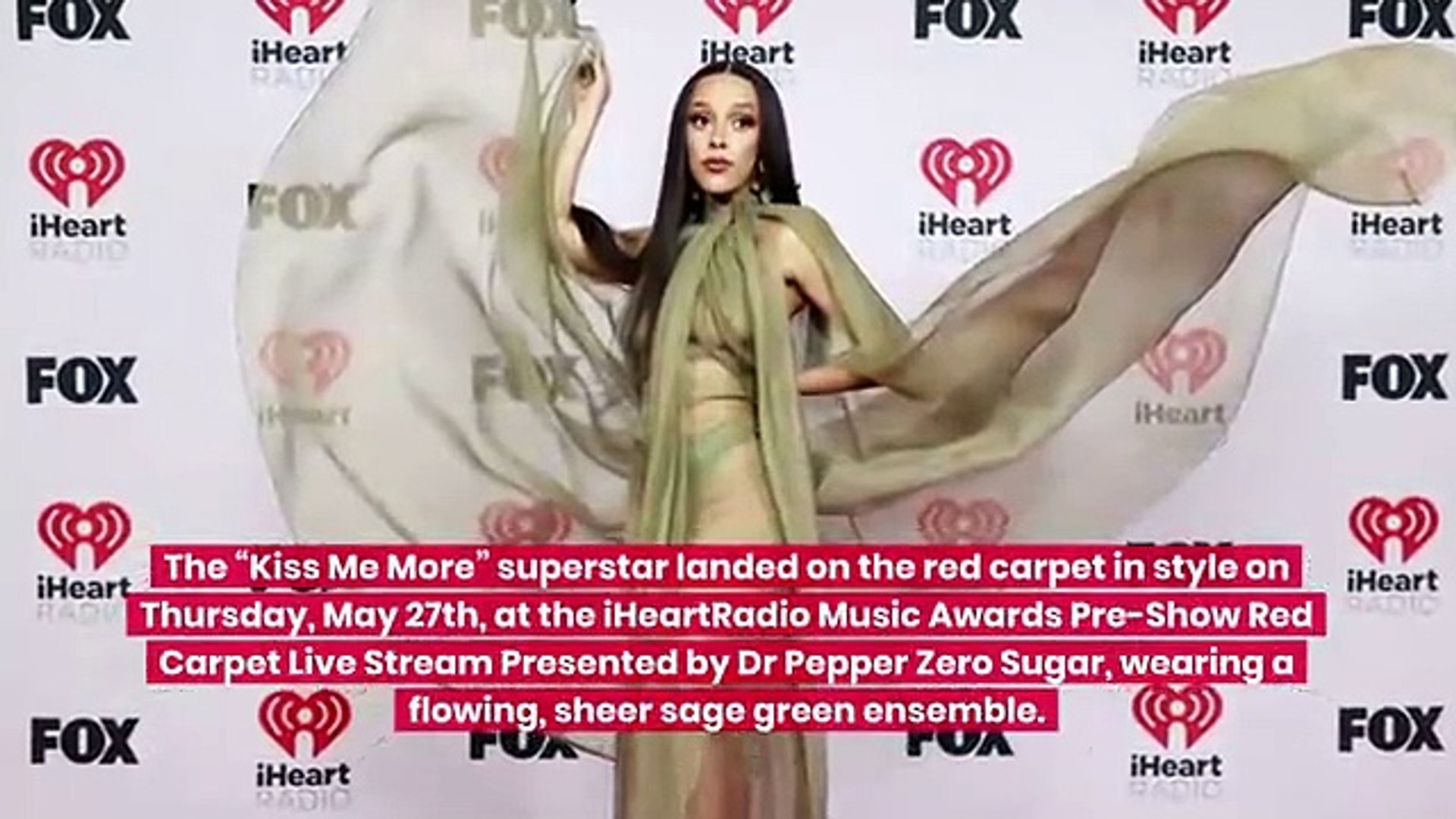 ⁣Doja Cat da un vistazo a su nuevo Album 'Planet Her' en los 2021 iHeartRadio Music Awards