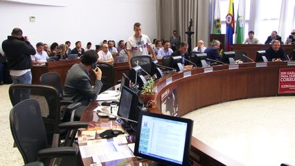 13-04-18  Concejo sesiono en las calles del centro de Medellin en la noche