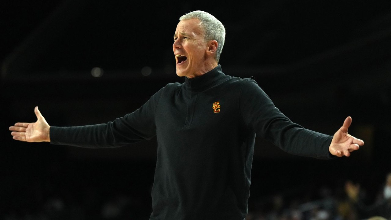 USC Trojans Struggle with Free Throws in Women's Basketball Game