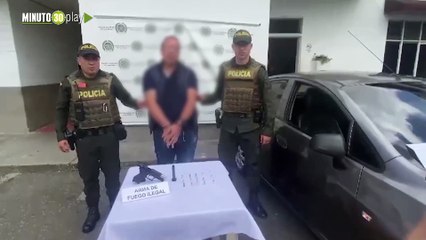 Capturado un sujeto que se movilizaba en vehículo hurtado y con arma de fuego en Laureles