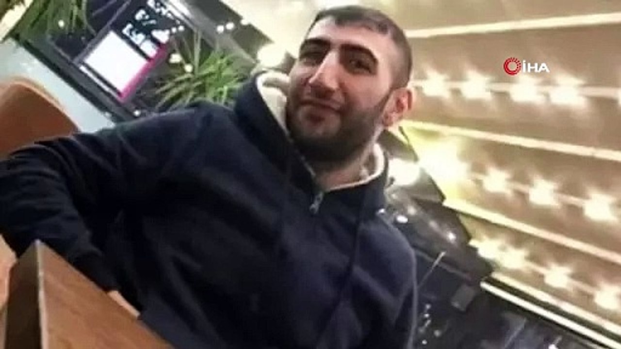 (İSTANBUL-TOPLU) İstanbul'da dehşet: Annesini ve kız kardeşini öldüren şahıs camide böyle intihar etti