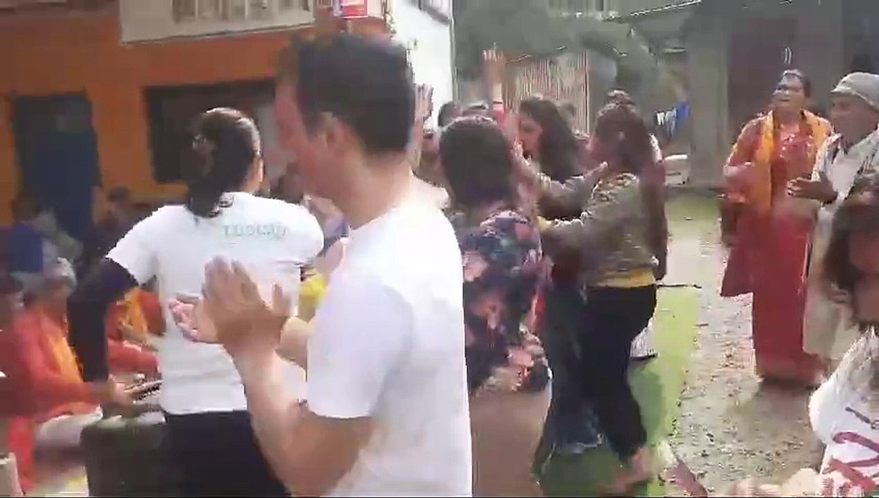 Holi 2024 : होरी खेले रघुवीरा नेपाल में होरी खेले रे,इस देश के इस वीडियो में देखें होली की धमाल