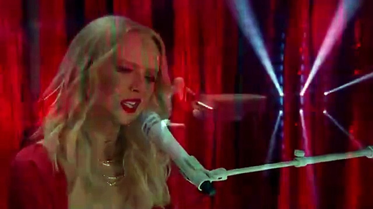 America's Got Talent 2021 Madilyn Bailey interpreta un emotivo