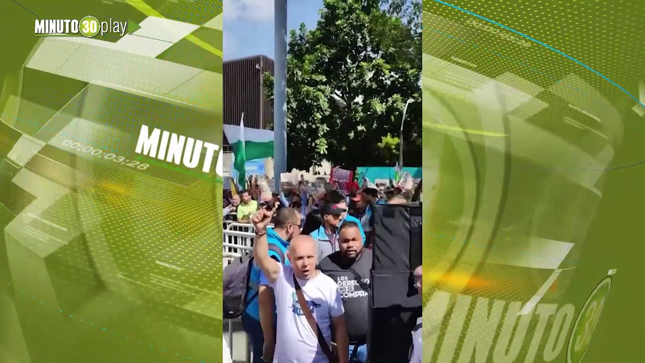 Qué multitud Ciudadanos acompañaron al Alcalde de Medellín a los diálogos regionales