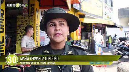 Retiran publicidad de los árboles y concientizan comunidad