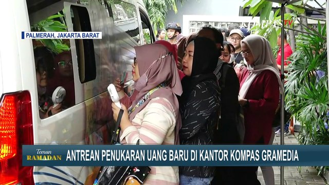 Beginilah Antusiasme Penukaran Uang Baru di Kantor Kompas Gramedia, Antrean Panjang Mengular!