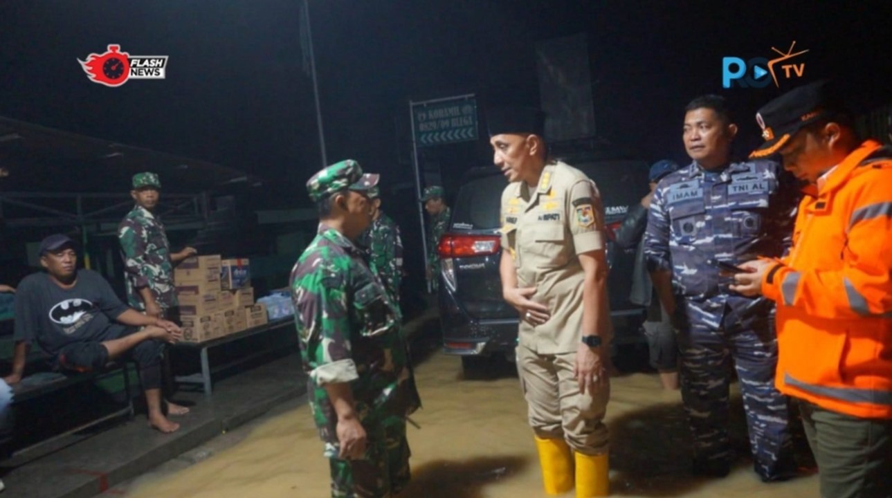 Respon Cepat TNI AL Evakuasi Korban Banjir Bangkalan