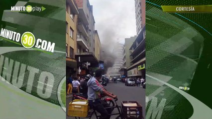 Desde varios ángulos incendio en zona céntrica de Medellín