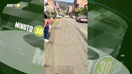 Vuelve y juega Habitantes de Manrique central denuncian que tubo dañado lleva más de 8 días botando agua