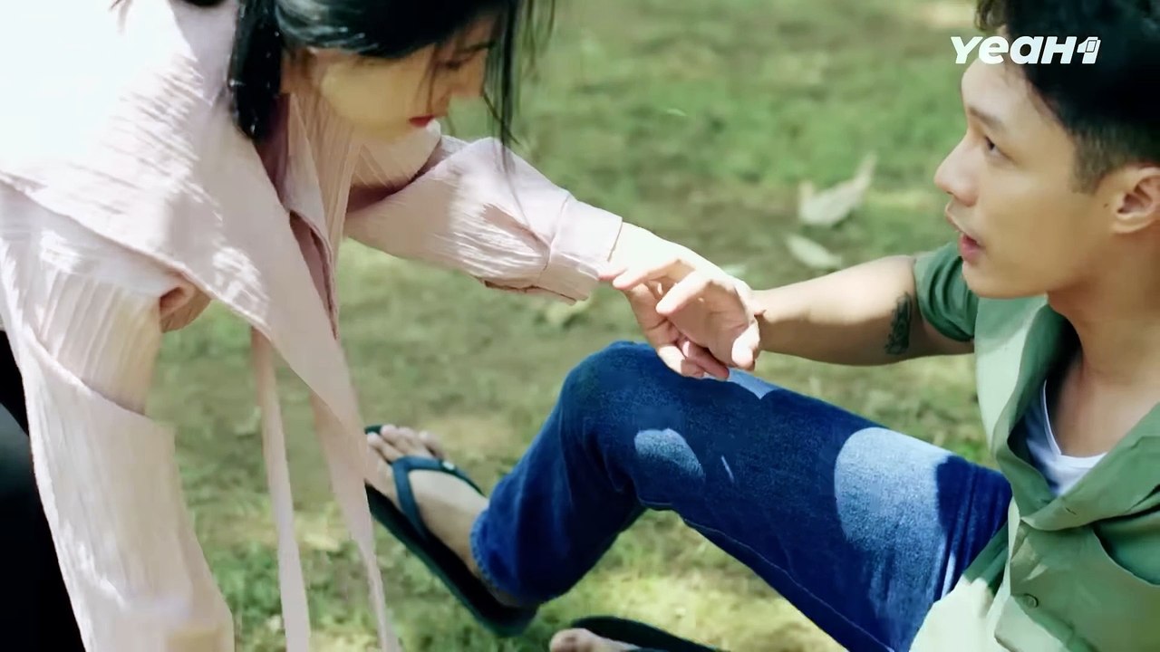 Đi Kiếm Chuyện Khi Nhà Vỡ Nợ! Chị Gái Bức Xúc Đuổi Cổ Em Trai Quậy Phá Khỏi Nhà Và Cái Kết