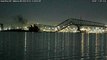 EUA: navio atinge ponte em Baltimore, que desaba