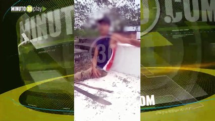 A un hombre lo atraparon por robarse una cicla y lo pusieron a limpiar un cementerio