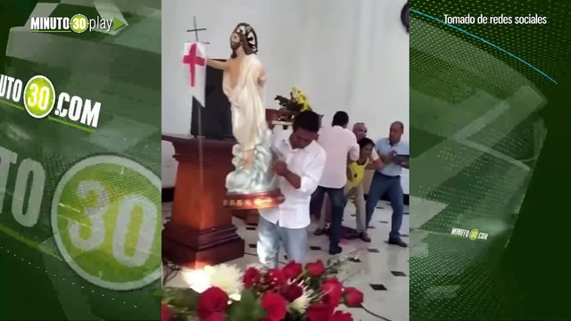 Mujer poseída por un demonio destruyó imágenes de una Iglesia