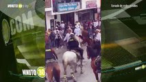 hombre a bordo de un caballo intentó atacar a varios uniformados de la Policía en Santander