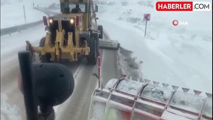 Bayburt'ta yüksek kesimler beyaza büründü