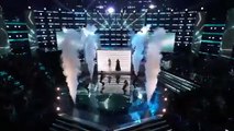 The Voice Live Finale 2021 - Coach Kelly Clarkson a dueto con Hailey Mia con el tema 