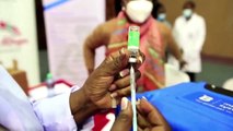Bajo presión, Estados Unidos dona 500 millones de dosis más de la vacuna COVID-19 al mundo