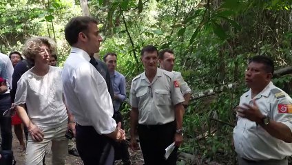 Guyane: Macron propose une filière d'orpaillage légal "dans certains endroits"