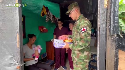 Soldados ayudaron en el nacimiento de una hermosa bebé