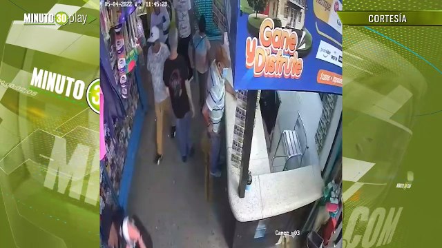 Los zapatos lo delataron Cogieron al que habría apuñalado a un hombre para robarle