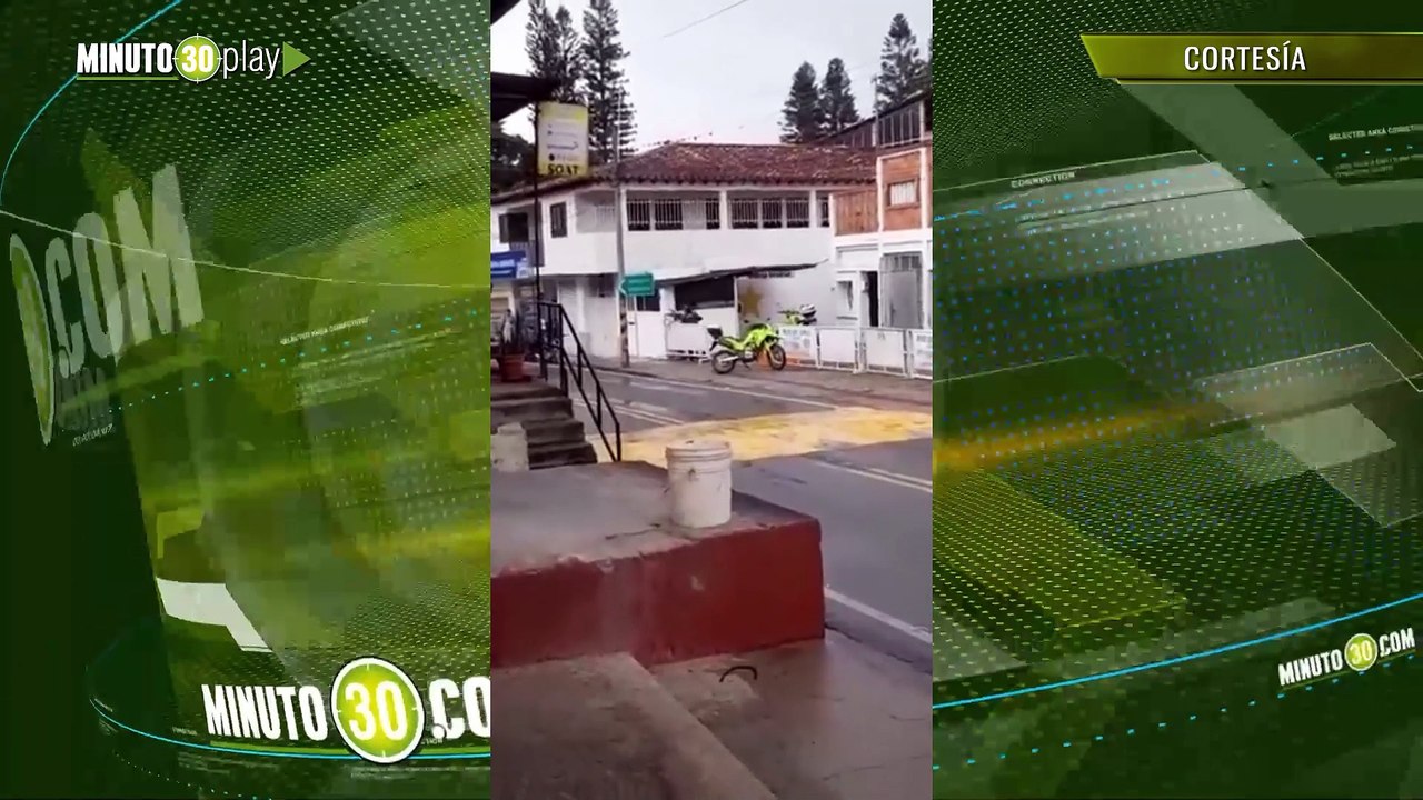 El combate duró por varios minutos y los atacantes