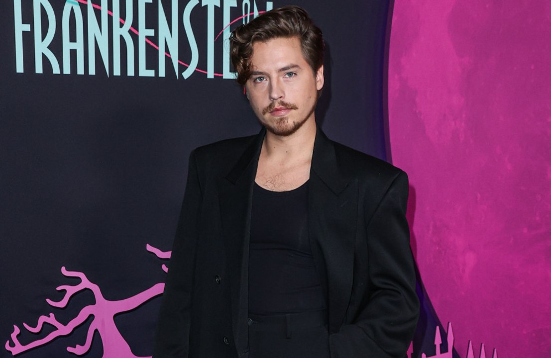 Cole sprouse: kritik am risikoscheuen" hollywood