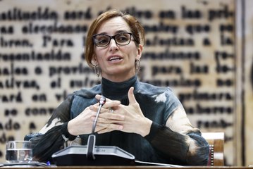 ¿De dónde vienen los niños? Una lección de biología para la ministra García
