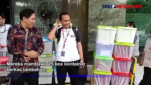Tambah Berkas Bukti, Tim Hukum Ganjar-Mahfud Serahkan 15 Box Kontainer ke MK