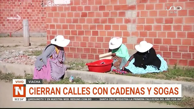 Vecinos de Viacha cierran calles con sogas