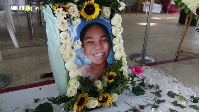 El doloroso adiós a la niña de 14 años, víctima de cruento feminicidio en Colombia