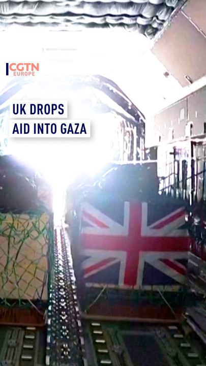 Dropping supplies into Gaza