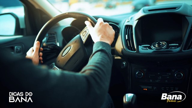 Como regular os espelhos retrovisores sem deixar ponto cego?