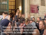 Roma, tensione tra polizia e studenti che occupano il rettorato