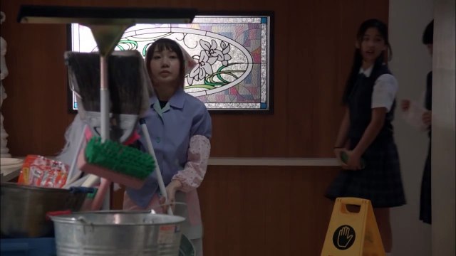 Schoolgirl's Cat Fight Often Starts in the Bathroom Bande-annonce (EN)