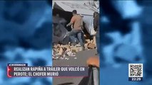 #OMG: Roban mercancía de tráiler volcado en Xalapa, mientras el chofer agonizaba