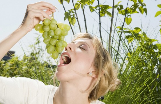 Women find weight loss tricky due to eating habits